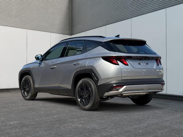 Hyundai / TUCSON / Silber / / / Hybrid NAVI+KAMERA+SHZ+LED+TEMPOMAT+17 ALU+PDC, Beispielbilder, ggf. teilweise mit Sonderausstattung