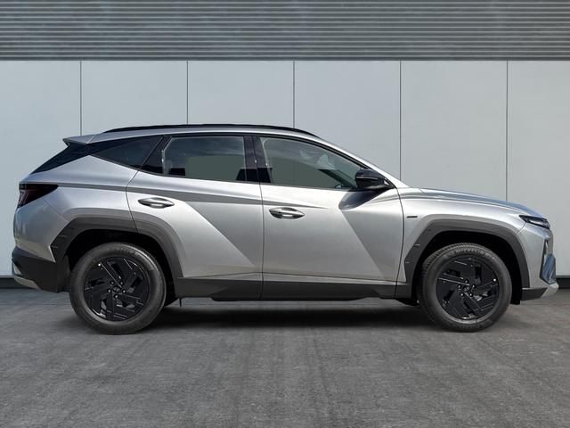 Hyundai / TUCSON / Silber / / / Hybrid NAVI+KAMERA+SHZ+LED+TEMPOMAT+17 ALU+PDC, Beispielbilder, ggf. teilweise mit Sonderausstattung