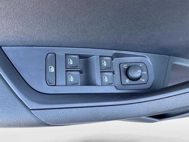 Skoda / Karoq / / / / AHK+el.HECKKLAPPE+KAMERA+PDC+ACC, Beispielbilder, ggf. teilweise mit Sonderausstattung