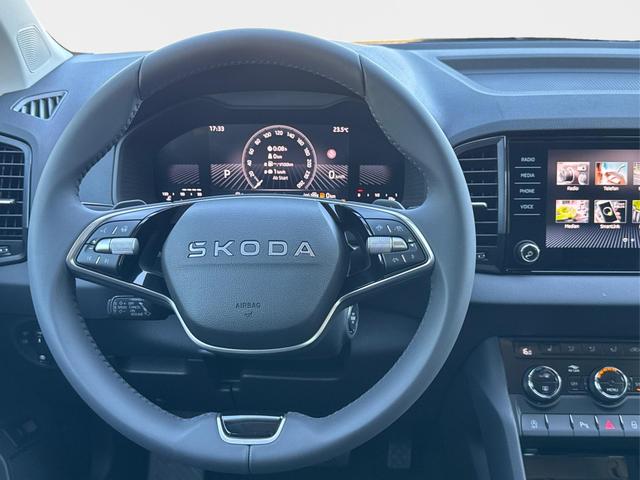 Skoda / Karoq / / / / AHK+el.HECKKLAPPE+KAMERA+PDC+ACC, Beispielbilder, ggf. teilweise mit Sonderausstattung