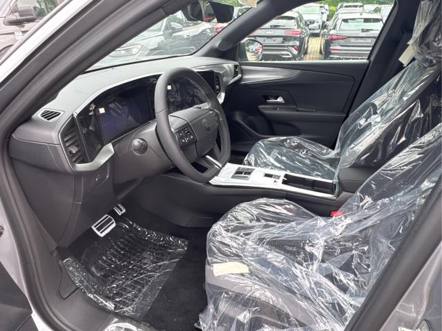 Opel / Mokka / Silber / / / SHZ+KAMERA+LED+PDC+17LM, Beispielbilder, teilweise mit Sonderausstattung