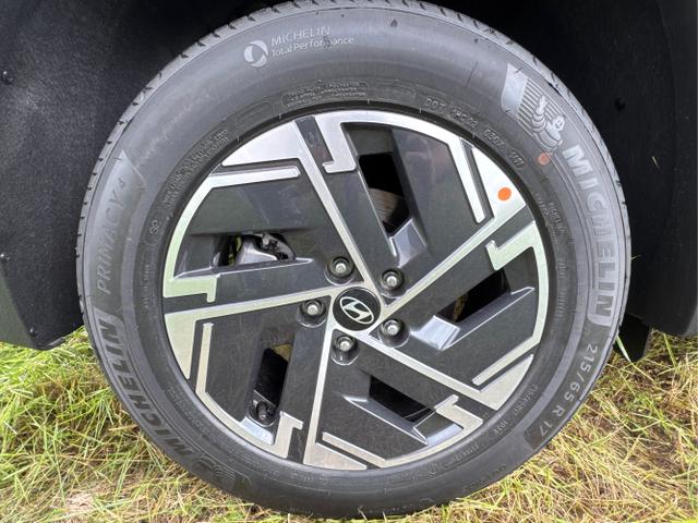 Hyundai / TUCSON / Schwarz / / / NAVI+KAMERA+SHZ+LED+TEMPOMAT+17 ALU+PDC, Beispielbilder, ggf. teilweise mit Sonderausstattung