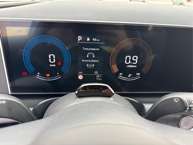 Hyundai / TUCSON / Silber / / / NAVI+KAMERA+SHZ+LED+TEMPOMAT+17 ALU+PDC, Beispielbilder, ggf. teilweise mit Sonderausstattung