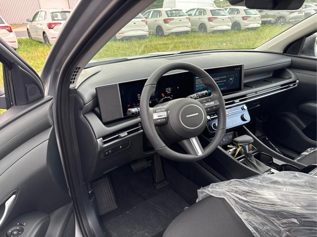 Hyundai / TUCSON / Silber / / / NAVI+KAMERA+SHZ+LED+TEMPOMAT+17 ALU+PDC, Beispielbilder, ggf. teilweise mit Sonderausstattung