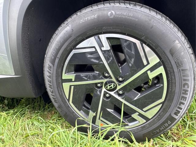 Hyundai / TUCSON / Silber / / / NAVI+KAMERA+SHZ+LED+TEMPOMAT+17 ALU+PDC, Beispielbilder, ggf. teilweise mit Sonderausstattung