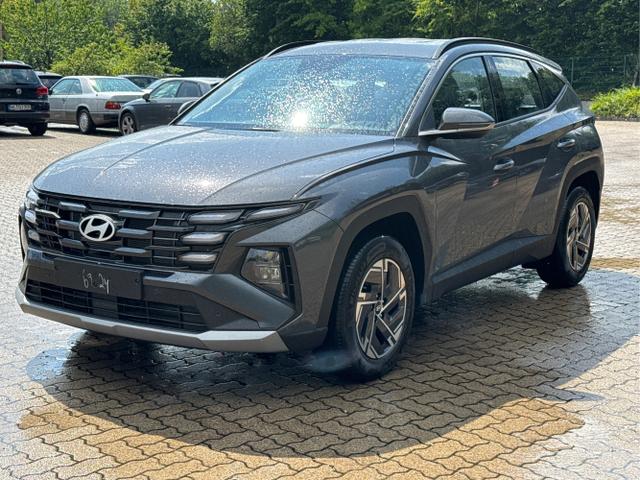 Hyundai TUCSON - Style NAVI+KAMERA+SHZ+LED+TEMPOMAT+17" ALU+PDC