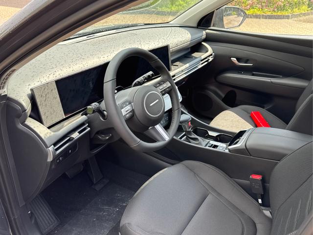 Hyundai / TUCSON / Grau / / / NAVI+KAMERA+SHZ+LED+TEMPOMAT+17 ALU+PDC, Beispielbilder, teilweise mit Sonderausstattung