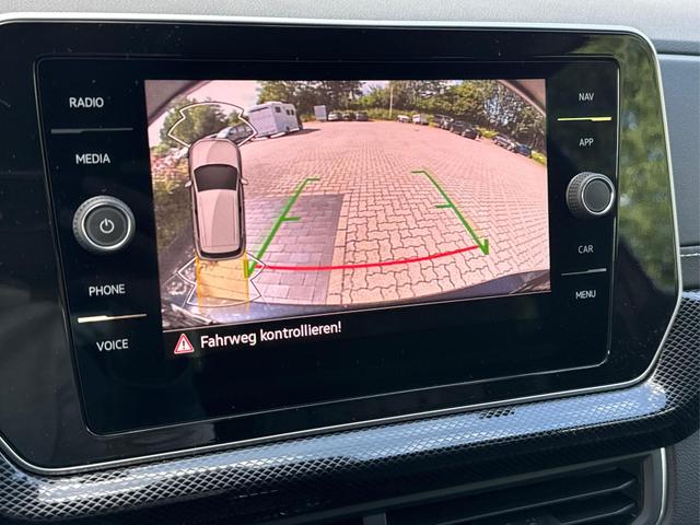 Volkswagen / T-Cross / Schwarz / / / MATRIX+SHZ+KAMERA+ACC+18'' ALU+KESSY+APP, Beispielbilder, ggf. teilweise mit Sonderausstattung