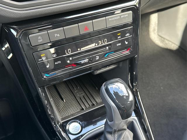 Volkswagen / T-Cross / Schwarz / / / MATRIX+SHZ+KAMERA+ACC+18'' ALU+KESSY+APP, Beispielbilder, ggf. teilweise mit Sonderausstattung