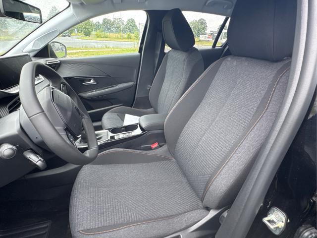 Peugeot / 208 / Schwarz / / / MAN6+KAMERA+NAVI+SHZ+LED+PDC+TEMPOMAT, Beispielbilder, ggf. teilweise mit Sonderausstattung