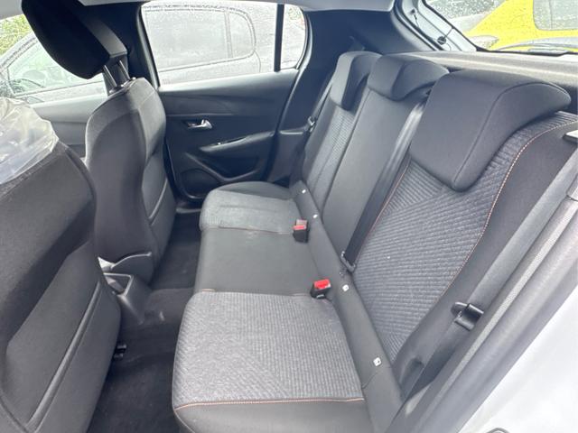 Peugeot / 208 / Wei&szlig; / / / MAN6+SHZ+LED+PDC+TEMPOMAT, Beispielbilder, ggf. teilweise mit Sonderausstattung