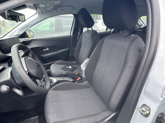 Peugeot / 208 / Wei&szlig; / / / MAN6+SHZ+LED+PDC+TEMPOMAT, Beispielbilder, ggf. teilweise mit Sonderausstattung