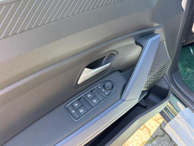 Dacia / Bigster / Gr&uuml;n / / / SHZ+KLIMA+PDC+KAMERA+LED+17 ALU, Beispielbilder, ggf. teilweise mit Sonderausstattung