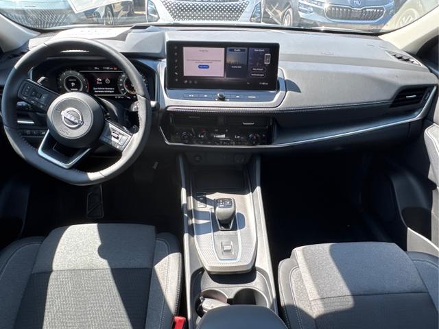 Nissan / Qashqai / Silber / / / KAMERA+ACC+PDC+EL.HECKKL.+SHZ+LED , Beispielbilder, ggf. teilweise mit Sonderausstattung