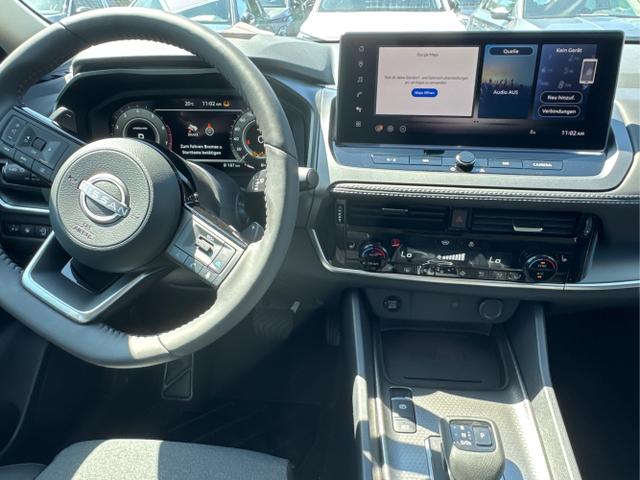 Nissan / Qashqai / Silber / / / KAMERA+ACC+PDC+EL.HECKKL.+SHZ+LED , Beispielbilder, ggf. teilweise mit Sonderausstattung