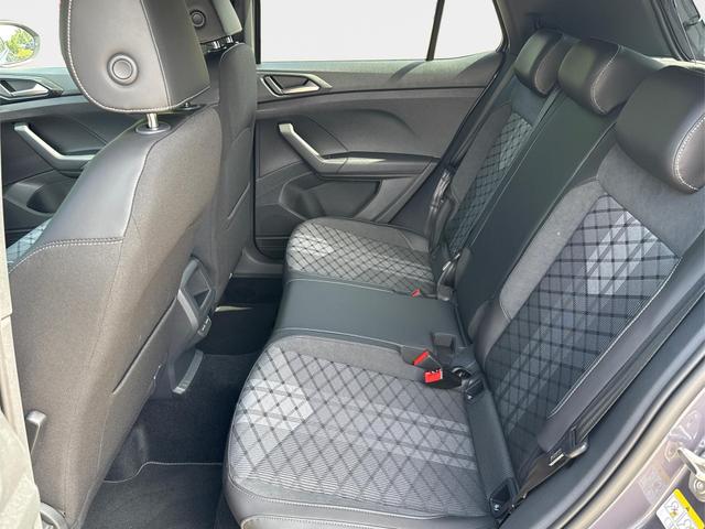 Volkswagen / T-Cross / Grau / / / MATRIX+SHZ+KAMERA+ACC+18'' ALU+KESSY+APP, Beispielbilder, ggf. teilweise mit Sonderausstattung