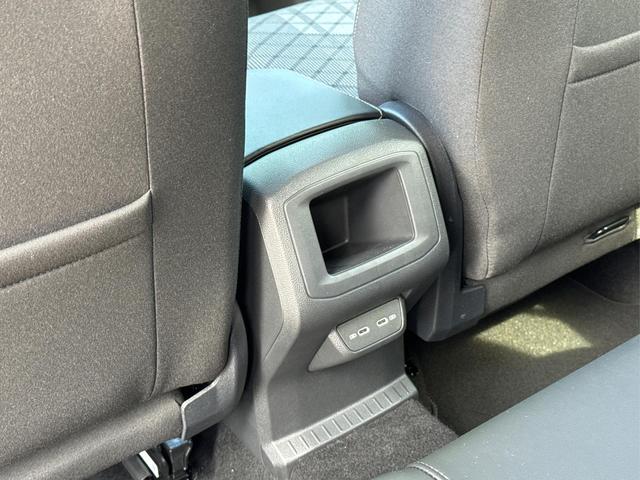Volkswagen / T-Cross / Blau / / / MATRIX+SHZ+KAMERA+ACC+18'' ALU+KESSY+APP