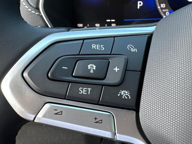 Volkswagen / T-Cross / Blau / / / MATRIX+SHZ+KAMERA+ACC+18'' ALU+KESSY+APP