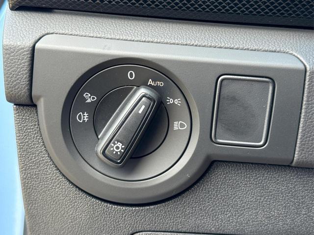 Volkswagen / T-Cross / Blau / / / MATRIX+SHZ+KAMERA+ACC+18'' ALU+KESSY+APP