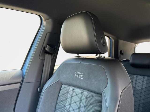 Volkswagen / T-Cross / Blau / / / MATRIX+SHZ+KAMERA+ACC+18'' ALU+KESSY+APP
