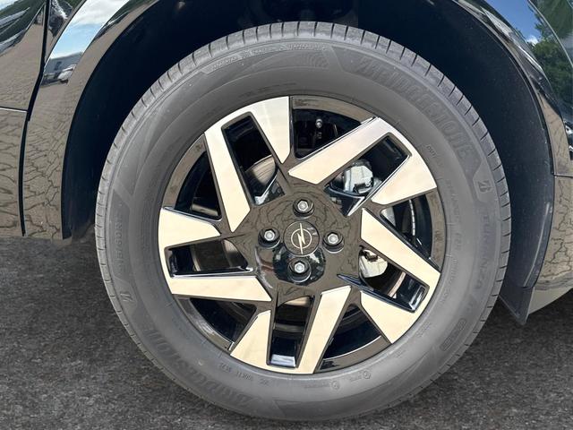 Opel / Mokka / Schwarz / / / SHZ+KAMERA+LED+PDC+17LM