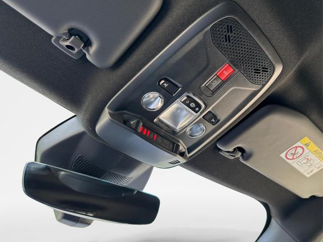 Opel / Mokka / Schwarz / / / SHZ+KAMERA+LED+PDC+17LM