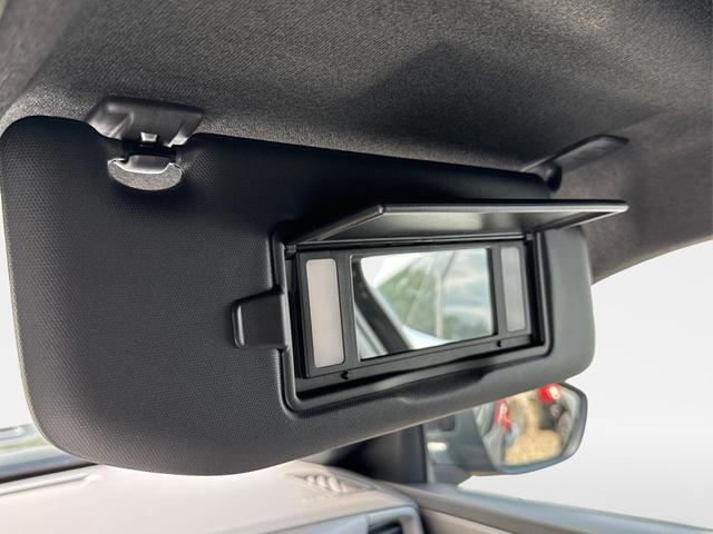Opel / Mokka / Schwarz / / / SHZ+KAMERA+LED+PDC+17LM