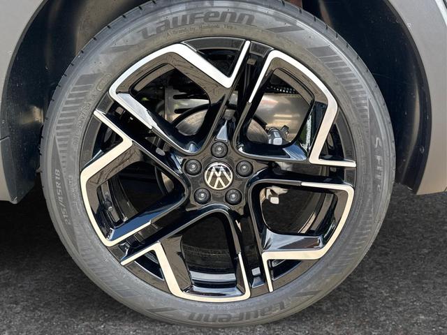 Volkswagen / T-Cross / Grau / / / MATRIX+SHZ+KAMERA+ACC+18'' ALU+KESSY+APP, Beispielbilder, ggf. teilweise mit Sonderausstattung