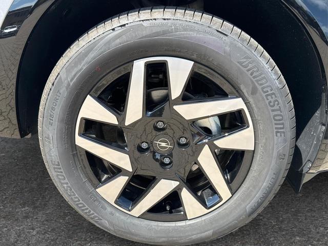 Opel / Mokka / Silber / / / SHZ+KAMERA+LED+PDC+17LM