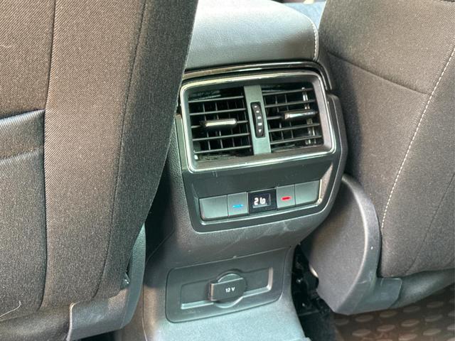 Skoda / Kodiaq / Blau / / / AHK+STANDHEIZUNG+ACC+19ALU+DAB