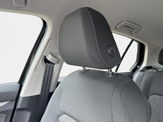 Volkswagen / Golf / Schwarz / / / ACC+SHZ+KLIMA+KAMERA+APP CONNECT+LED+17 ALU
