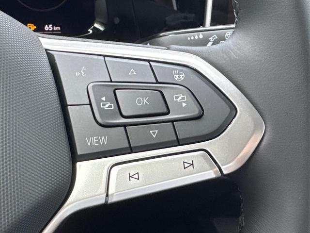 Volkswagen / Golf / Grau / / / ACC+SHZ+KLIMA+KAMERA+APP CONNECT+LED+17 ALU