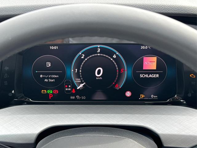 Volkswagen / Golf Variant / Schwarz / / / AHK+ACC+eHK+KAMERA+SHZ+KLIMA+LED+17 ALU