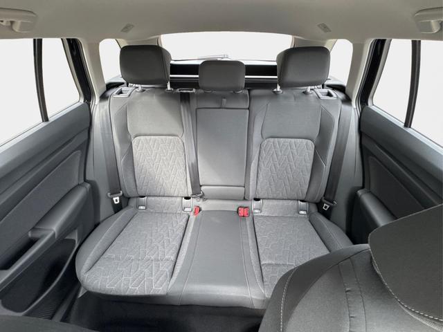 Volkswagen / Golf Variant / Schwarz / / / AHK+ACC+eHK+KAMERA+SHZ+KLIMA+LED+17 ALU