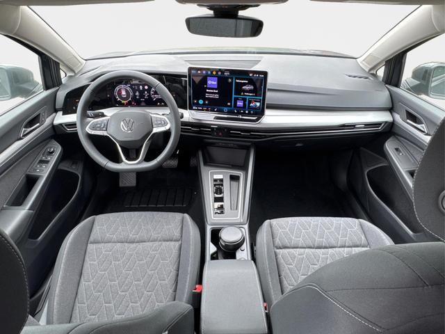 Volkswagen / Golf Variant / Grau / / / AHK+ACC+eHK+KAMERA+SHZ+KLIMA+LED+17 ALU