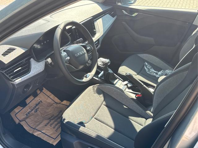 Skoda / Kamiq / Silber / / / SHZ+KAMERA+SMARTLINK+PDC+LED+16 ALU, Beispielbilder, ggf. teilweise mit Sonderausstattung