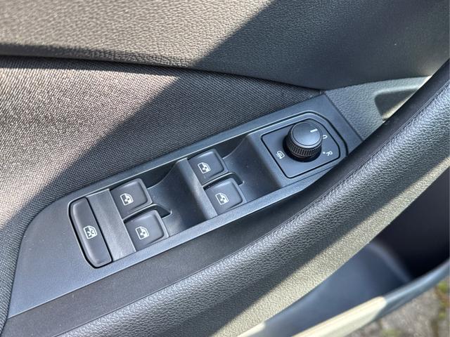 Skoda / Kamiq / Silber / / / SHZ+KAMERA+SMARTLINK+PDC+LED+16 ALU, Beispielbilder, ggf. teilweise mit Sonderausstattung