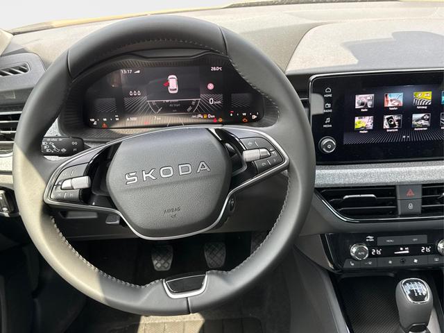 Skoda / Kamiq / Grau / / / SHZ+KAMERA+SMARTLINK+PDC+LED+16 ALU, Beispielbilder, ggf. teilweise mit Sonderausstattung