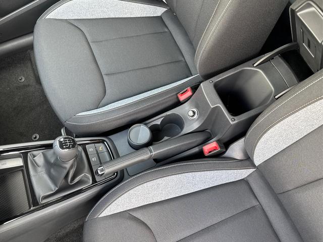 Skoda / Kamiq / Grau / / / SHZ+KAMERA+SMARTLINK+PDC+LED+16 ALU, Beispielbilder, ggf. teilweise mit Sonderausstattung
