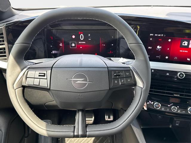 Opel / Mokka / Grau / / / SHZ+KAMERA+LED+PDC+17LM, Beispielbilder, ggf. teilweise mit Sonderausstattung