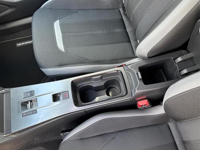 Opel / Mokka / Grau / / / SHZ+KAMERA+LED+PDC+17LM, Beispielbilder, ggf. teilweise mit Sonderausstattung