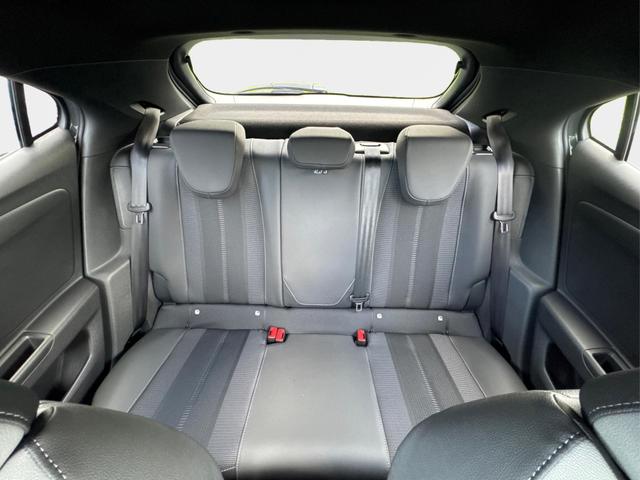 Opel / Mokka / Grau / / / SHZ+KAMERA+LED+PDC+17LM, Beispielbilder, ggf. teilweise mit Sonderausstattung