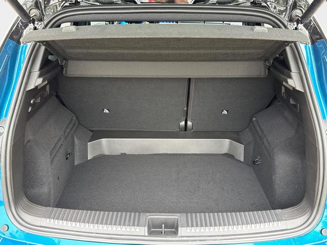 Renault / Austral / Blau / / / LED+KAMERA+PDC+19 LM, Beispielbilder, ggf. teilweise mit Sonderausstattung