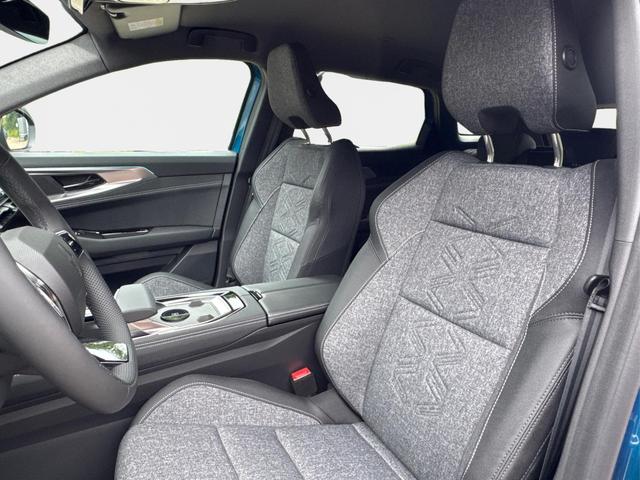 Renault / Austral / Blau / / / LED+KAMERA+PDC+19 LM, Beispielbilder, ggf. teilweise mit Sonderausstattung