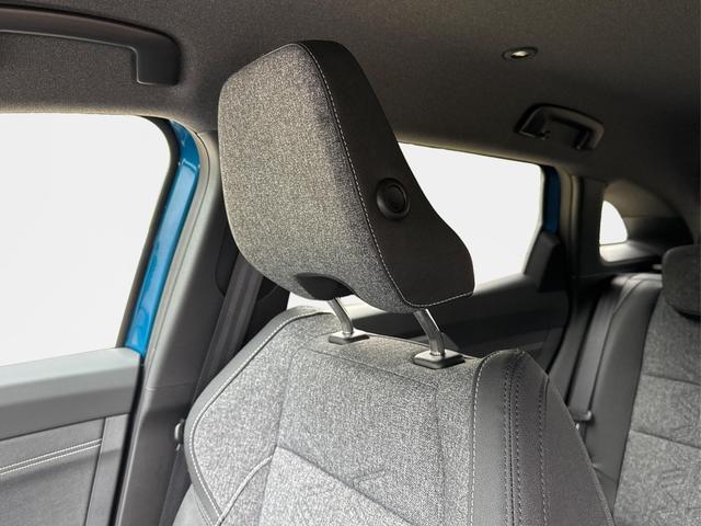 Renault / Austral / Blau / / / LED+KAMERA+PDC+19 LM, Beispielbilder, ggf. teilweise mit Sonderausstattung