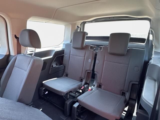Volkswagen / Caddy Maxi / Grau / / / Caddy Maxi KAMERA+APP+PDC+ACC+LANE ASSIST, Beispielbilder, ggf. teilweise mit Sonderausstattung