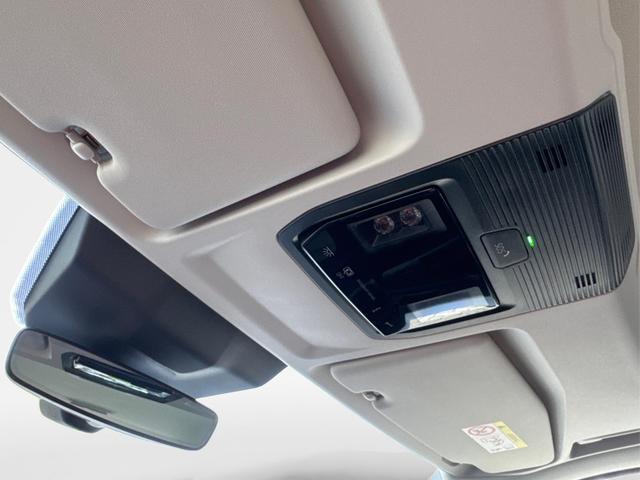 Volkswagen / Caddy Maxi / Grau / / / Caddy Maxi KAMERA+APP+PDC+ACC+LANE ASSIST, Beispielbilder, ggf. teilweise mit Sonderausstattung