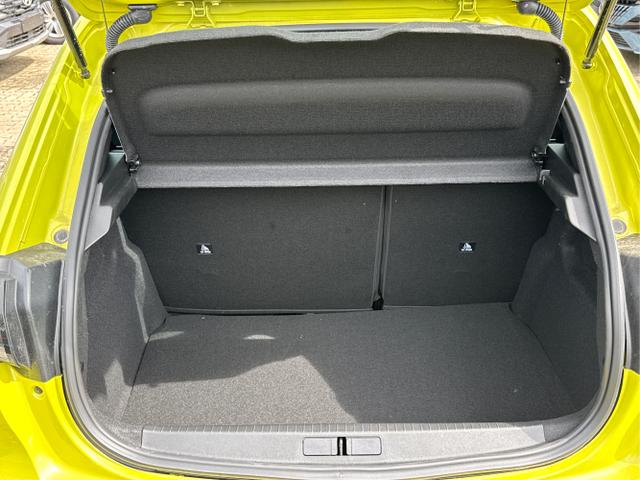 Peugeot / 208 / Gelb / / / MAN6+SHZ+LED+PDC+TEMPOMAT, Beispielbilder, ggf. teilweise mit Sonderausstattung