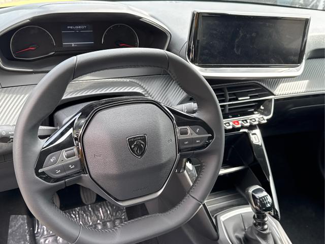 Peugeot / 208 / Gelb / / / MAN6+SHZ+LED+PDC+TEMPOMAT, Beispielbilder, ggf. teilweise mit Sonderausstattung
