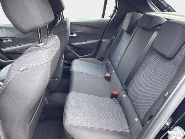 Peugeot / 208 / Schwarz / / / MAN6+SHZ+LED+PDC+TEMPOMAT, Beispielbilder, ggf. teilweise mit Sonderausstattung